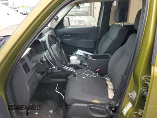 2012 Jeep Liberty Sport z VIN 1C4PJMAK4CW146311, wystawiony jako Copart lot #56643515 z przebiegiem 137 432 mil mil oraz Szkoda całkowita • Salvage title. Historia ofert i sprzedaży dostępna na DreamBid. Obrazek 7.