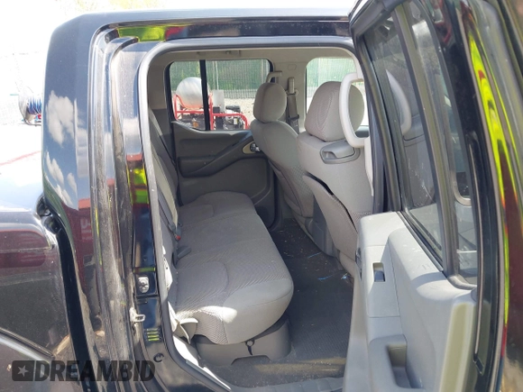 2007 Nissan Frontier Nismo z VIN 1N6AD07W37C447818, wystawiony jako IAAI lot #42156921 z przebiegiem 141 051 mil mil oraz . Historia ofert i sprzedaży dostępna na DreamBid. Obrazek 8.
