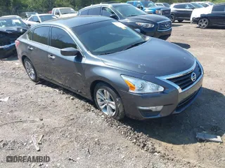 2013 Nissan Altima 2.5 SL with VIN 1N4AL3AP2DC104007, listed as a IAAI auction lot 41835286 with 247,964 mi miles. Bid and sale history available at carsss.com. Image 1.