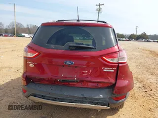2013 Ford Escape Titanium with VIN 1FMCU0J93DUB43923, listed as a IAAI auction lot 41798566 with 109,351 mi miles. Bid and sale history available at carsss.com. Image 17.
