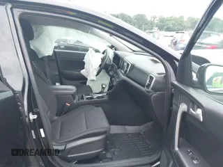 2017 Kia Sportage LX z VIN KNDPMCAC1H7220862, wystawiony jako IAAI lot #42278518 z przebiegiem 50 041 mil mil oraz . Historia ofert i sprzedaży dostępna na DreamBid. Obrazek 5.