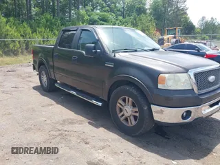 2007 Ford F-150 XLT z VIN 1FTPW12V47FA18682, wystawiony jako IAAI lot #42288301 z przebiegiem 265 854 mil mil oraz . Historia ofert i sprzedaży dostępna na DreamBid. Obrazek 1.