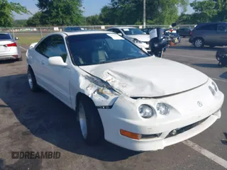 1997 Acura Integra GS-R with VIN JH4DC2392YS006704, listed as a IAAI auction lot 39813561 with 113,096 mi miles. Bid and sale history available at carsss.com. Image 6.