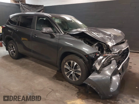 2023 Toyota Highlander L z VIN 5TDKDRBH2PS022528, wystawiony jako IAAI lot #42001557 z przebiegiem 29 527 mil mil oraz . Historia ofert i sprzedaży dostępna na DreamBid. Obrazek 1.