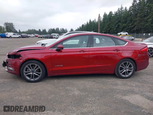 2017 Ford Fusion Hybrid SE с VIN 3FA6P0LU6HR324771, выставлен на аукционе IAAI как лот 42612195 с пробегом 103 988 миль миль и . История ставок и продаж доступна на DreamBid. Изображение 14.