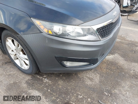 2012 Kia Optima EX z VIN 5XXGN4A78CG035729, wystawiony jako IAAI lot #42394149 z przebiegiem 158 557 mil mil oraz . Historia ofert i sprzedaży dostępna na DreamBid. Obrazek 12.
