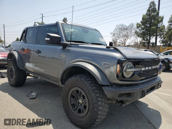 2022 Ford Bronco with VIN 1FMEE5DP6NLB38204, listed as a Copart auction lot 60148575 with 95,357 mi miles and Salvage title. Bid and sale history available at DreamBid. Image 4.