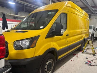 2019 Ford Transit with VIN 1FTYR3XM6KKA24832, listed as a IAAI auction lot 41971463 with 45,162 mi miles. Bid and sale history available at carsss.com. Image 1.
