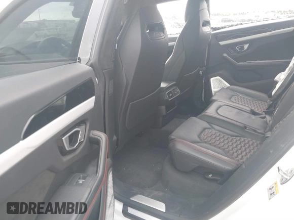 2019 Lamborghini Urus z VIN ZPBUA1ZL6KLA06025, wystawiony jako IAAI lot #41582035 z przebiegiem 71 842 mil mil oraz . Historia ofert i sprzedaży dostępna na DreamBid. Obrazek 8.