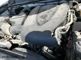 2022 Toyota Tacoma 4WD SR with VIN 3TMCZ5AN6NM462044, listed as a Copart auction lot 47292755 with 64,596 mi miles and Salvage Title. Bid and sale history available at carsss.com. Image 12.