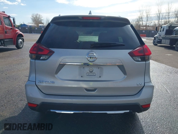2020 Nissan Rogue SV with VIN KNMAT2MT4LP535422, listed as a IAAI auction lot 41068927 with 190,525 mi miles and . Bid and sale history available at DreamBid. Image 16.