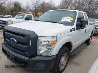 2016 Ford F-250 XLT z VIN 1FT7X2A66GEC26128, wystawiony jako IAAI lot #41552582 z przebiegiem 164 291 mil mil oraz . Historia ofert i sprzedaży dostępna na DreamBid. Obrazek 2.