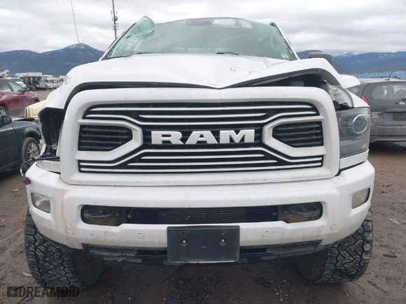 2018 Ram 2500 Laramie with VIN 3C6UR5FL9JG405980, listed as a IAAI auction lot 40981248 with 40,269 mi miles. Bid and sale history available at carsss.com. Image 13.