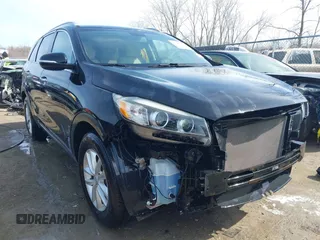 2016 Kia Sorento LX with VIN 5XYPG4A51GG009399, listed as a IAAI auction lot 41882046 with 67,963 mi miles. Bid and sale history available at carsss.com. Image 1.