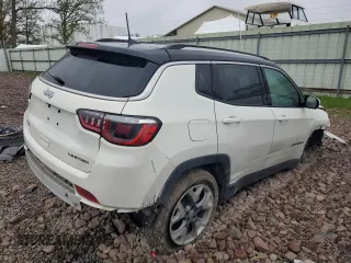 2019 Jeep Compass Limited z VIN 3C4NJDCB0KT599043, wystawiony jako Copart lot #56011245 z przebiegiem Nie podano mil oraz Szkoda całkowita • Salvage title. Historia ofert i sprzedaży dostępna na DreamBid. Obrazek 3.