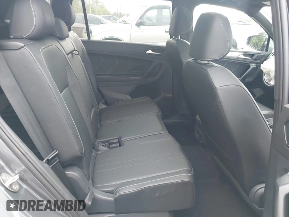 2023 Volkswagen Tiguan SE R-Line Black с VIN 3VVCB7AX1PM099075, выставлен на аукционе IAAI как лот 41600520 с пробегом 33 316 миль миль и . История ставок и продаж доступна на DreamBid. Изображение 8.