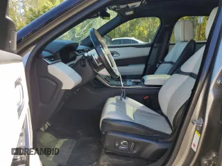 2018 Land Rover Range Rover Velar R-Dynamic HSE with VIN SALYM2RN4JA771597, listed as a Copart auction lot 73367114 with 131,728 mi miles and Clean Title. Bid and sale history available at carsss.com. Image 7.