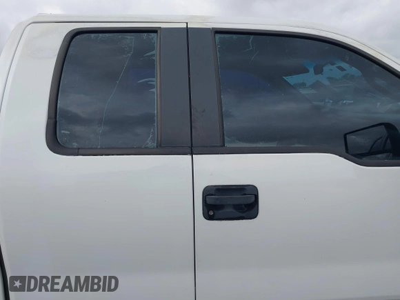 2014 Ford F-150 XL with VIN 1FTFX1CF8EKE66105, listed as a IAAI auction lot 42201442 with 95,589 mi miles and . Bid and sale history available at DreamBid. Image 13.