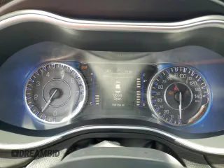 2015 Chrysler 200 Limited z VIN 1C3CCCAB6FN733384, wystawiony jako Copart lot #57103145 z przebiegiem 155 164 mil mil oraz Szkoda całkowita • Salvage title. Historia ofert i sprzedaży dostępna na DreamBid. Obrazek 9.