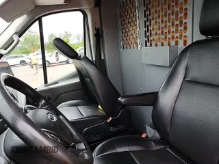 2020 Ford Transit Cargo с VIN 1FTYE1C89LKA17335, выставлен на аукционе IAAI как лот 42610416 с пробегом 276 728 миль миль и . История ставок и продаж доступна на DreamBid. Изображение 39.