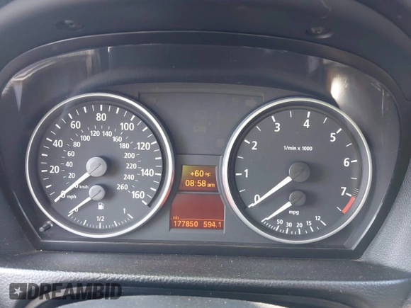 2007 BMW 3 Series 328i with VIN WBAVS13507FX15605, listed as a IAAI auction lot 42083722 with 177,850 mi miles. Bid and sale history available at carsss.com. Image 7.