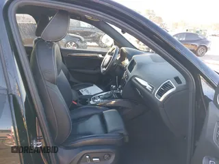 2017 Audi SQ5 Premium Plus with VIN WA1CCAFP1HA014262, listed as a IAAI auction lot 41554674 with 27,506 mi miles. Bid and sale history available at carsss.com. Image 5.