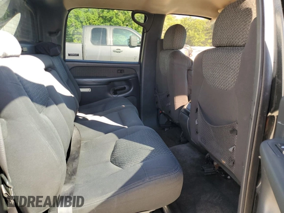2002 Chevrolet Avalanche z VIN 3GNEC13T92G288292, wystawiony jako Copart lot #53388115 z przebiegiem 215 271 mil mil oraz Szkoda całkowita • Salvage title. Historia ofert i sprzedaży dostępna na DreamBid. Obrazek 11.