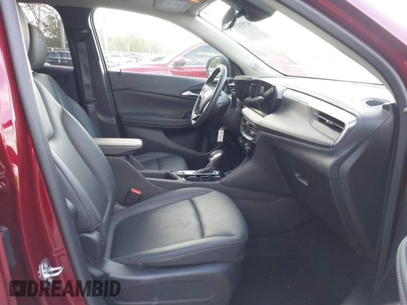 2024 Buick Encore GX Sport Touring z VIN KL4AMDSL2RB008247, wystawiony jako IAAI lot #41924176 z przebiegiem 7 663 mil mil oraz . Historia ofert i sprzedaży dostępna na DreamBid. Obrazek 5.