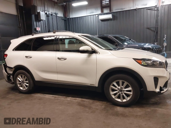 2019 Kia Sorento LX with VIN 5XYPGDA35KG451755, listed as a IAAI auction lot 42031207 with 73,158 mi miles. Bid and sale history available at carsss.com. Image 13.