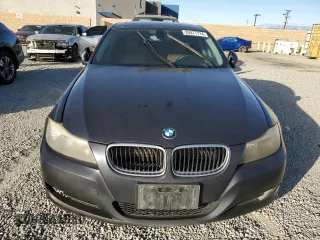 2009 BMW 3 Series 328i z VIN WBAPH77559NM47762, wystawiony jako Copart lot #85077774 z przebiegiem 215 502 mil mil oraz Szkoda całkowita • Salvage title. Historia ofert i sprzedaży dostępna na DreamBid. Obrazek 5.