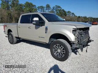 2017 Ford Super Duty F-250 SRW Lariat with VIN 1FT7W2BT9HEE00914, listed as a Copart auction lot 44317125 with 235,860 mi miles and Clean Title. Bid and sale history available at carsss.com. Image 4.