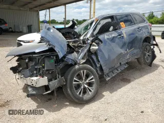 2018 Toyota Highlander LE z VIN 5TDZZRFH6JS269715, wystawiony jako Copart lot #51054665 z przebiegiem Nie podano mil oraz Nie do naprawy • Non repairable. Historia ofert i sprzedaży dostępna na DreamBid. Obrazek 1.