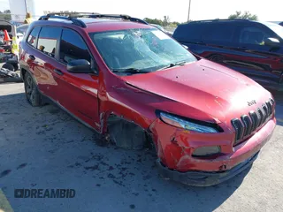 2017 Jeep Cherokee Altitude z VIN 1C4PJLABXHW661153, wystawiony jako IAAI lot #41058821 z przebiegiem 167 418 mil mil oraz . Historia ofert i sprzedaży dostępna na DreamBid. Obrazek 1.