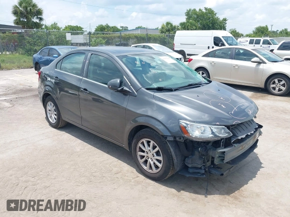 2017 Chevrolet Sonic LT z VIN 1G1JD5SH6H4125266, wystawiony jako IAAI lot #42354200 z przebiegiem 139 344 mil mil oraz . Historia ofert i sprzedaży dostępna na DreamBid. Obrazek 1.