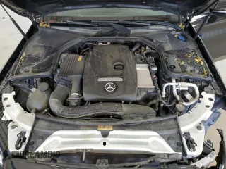 2018 Mercedes-Benz C 300 z VIN 55SWF4JB5JU262727, wystawiony jako Copart lot #57547835 z przebiegiem 80 786 mil mil oraz Szkoda całkowita • Salvage title. Historia ofert i sprzedaży dostępna na DreamBid. Obrazek 11.