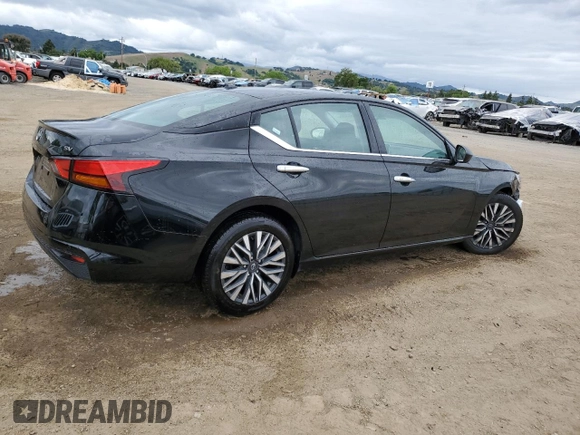 2024 Nissan Altima SV with VIN 1N4BL4DV6RN307031, listed as a Copart auction lot 54686785 with 30,324 mi miles and Clean Title. Bid and sale history available at DreamBid. Image 3.
