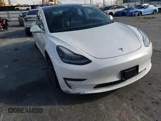 2019 Tesla Model 3 Mid Range with VIN 5YJ3E1EA5KF485116, listed as a Copart auction lot 49289295 with 39,911 mi miles and Salvage Title. Bid and sale history available at DreamBid. Image 11.