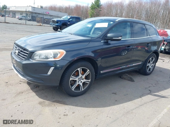 2014 Volvo XC60 3.0L R-Design Premier Plus with VIN YV4902DZXE2545921, listed as a IAAI auction lot 42026506 with 232,903 mi miles. Bid and sale history available at carsss.com. Image 20.