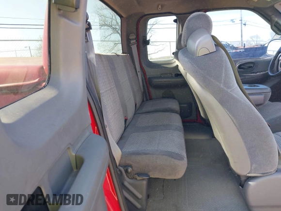2001 Ford F-150 XL z VIN 2FTRX08L61CA98169, wystawiony jako IAAI lot #41952869 z przebiegiem 350 750 mil mil oraz . Historia ofert i sprzedaży dostępna na DreamBid. Obrazek 8.