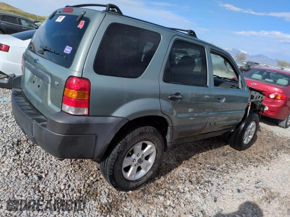 2006 Ford Escape XLT with VIN 1FMYU93166KC50125, listed as a Copart auction lot 53050325 with 136,456 mi miles and Salvage Title. Bid and sale history available at carsss.com. Image 3.