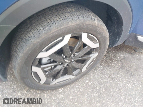 2023 Kia Telluride S with VIN 5XYP64GC0PG391725, listed as a IAAI auction lot 42380243 with 28,269 mi miles and . Bid and sale history available at DreamBid. Image 12.