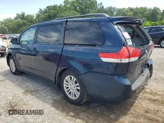 2011 Toyota Sienna XLE AAS с VIN 5TDYK3DCXBS040850, выставлен на аукционе Copart как лот 62155435 с пробегом 220 599 миль миль и Списание • Salvage title. История ставок и продаж доступна на DreamBid. Изображение 2.