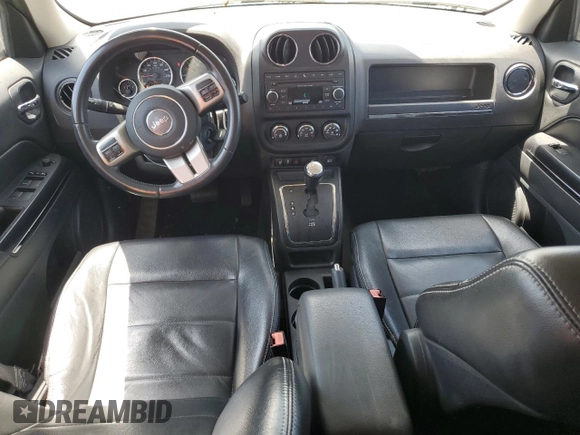 2013 Jeep Patriot Limited z VIN 1C4NJPCB7DD174669, wystawiony jako Copart lot #59312675 z przebiegiem 91 942 mil mil oraz Czysty tytuł • Clean title. Historia ofert i sprzedaży dostępna na DreamBid. Obrazek 8.