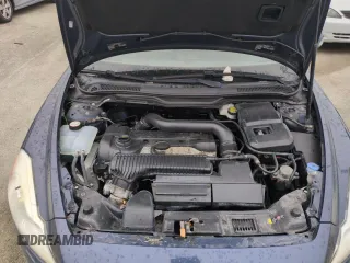 2013 Volvo C70 T5 with VIN YV1672MC2DJ139305, listed as a Copart auction lot 75049004 with 0 mi miles and Non Repairable. Bid and sale history available at carsss.com. Image 11.