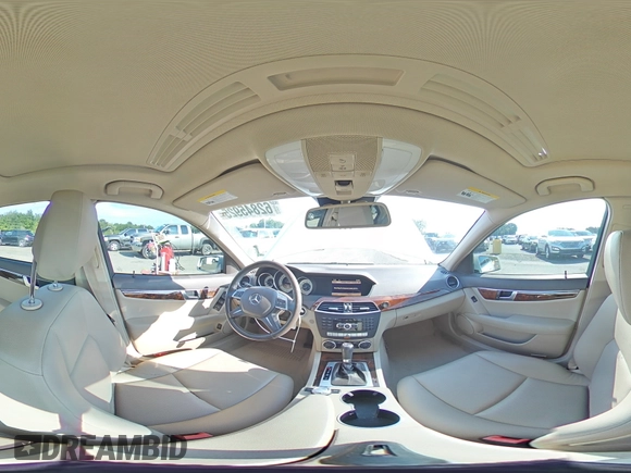 2012 Mercedes-Benz C 300 Sport с VIN WDDGF8BB9CA699384, выставлен на аукционе Copart как лот 62845925 с пробегом 121 796 миль миль и Списание • Salvage title. История ставок и продаж доступна на DreamBid. Изображение 15.