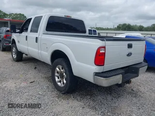 2014 Ford Super Duty F-250 SRW XL with VIN 1FT7W2BT5EEA34333, listed as a IAAI auction lot 41904055 with 200,348 mi miles. Bid and sale history available at carsss.com. Image 3.