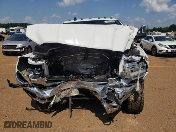 2022 Ram 2500 Laramie z VIN 3C6UR5FJ3NG219405, wystawiony jako Copart lot #60225984 z przebiegiem 9 213 mil mil oraz Szkoda całkowita • Salvage title. Historia ofert i sprzedaży dostępna na DreamBid. Obrazek 5.