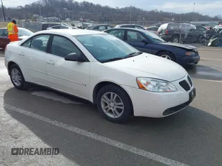 2006 Pontiac G6 1SV z VIN 1G2ZF55BX64243298, wystawiony jako IAAI lot #41689493 z przebiegiem 93 455 mil mil oraz . Historia ofert i sprzedaży dostępna na DreamBid. Obrazek 1.