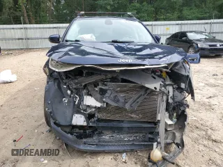 2020 Jeep Compass Latitude with VIN 3C4NJCBB6LT141553, listed as a Copart auction lot 61432225 with 87,151 mi miles and Non repairable. Bid and sale history available at DreamBid. Image 5.