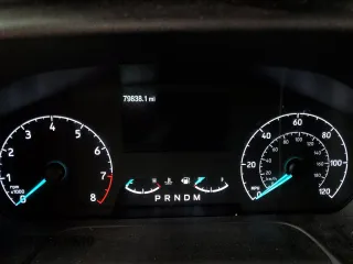 2020 Ford Transit Cargo z VIN 1FTBR2C88LKB37496, wystawiony jako Copart lot #54961444 z przebiegiem 79 838 mil mil oraz Szkoda całkowita • Salvage title. Historia ofert i sprzedaży dostępna na DreamBid. Obrazek 9.
